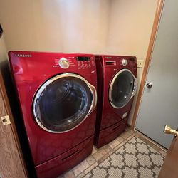 Samsung Front Load Washer/Dryer With Pedestals