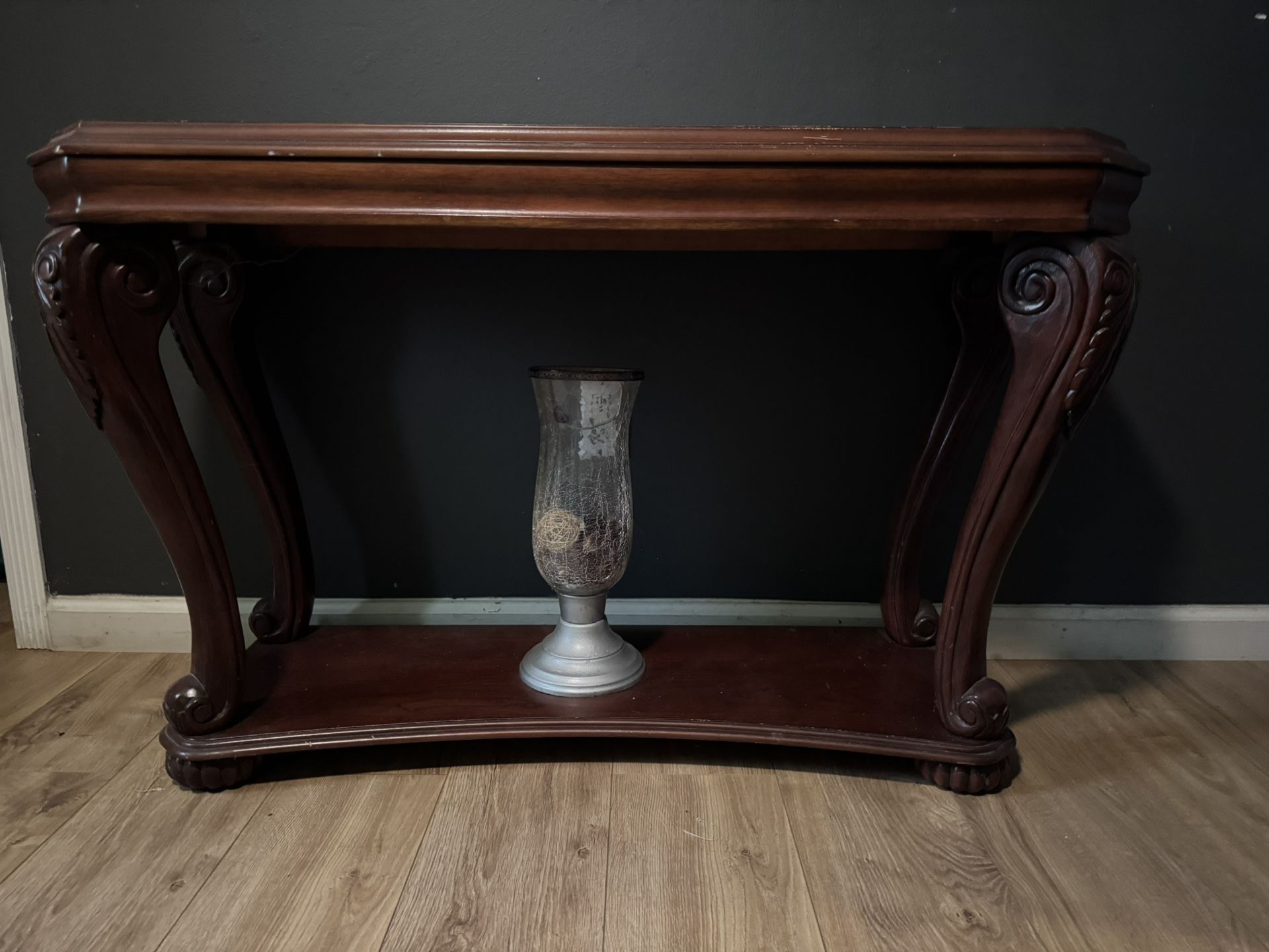 Entry Table With Mirror