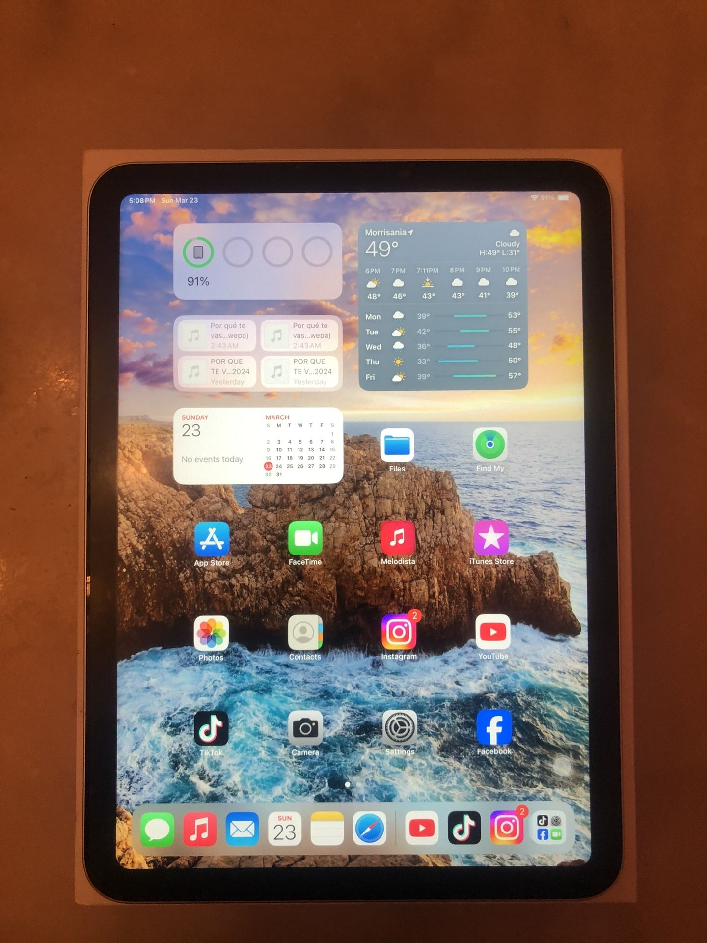iPad 10th Generation 64GB PICK UP IN THE BRONX CASH ONLY PRICE IS FIRM !!!! WiFi Only