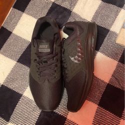 Nike Blacks