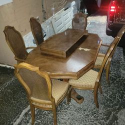 Deal MUST SEE AMAZING SOLID 100% Grain  WOOD VINTAGE KITCHEN TABLE SET