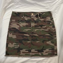 Camo Denim Skirt ~ Size Small 
