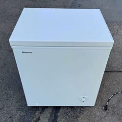 Deep Chest Freezer I Offer Delivery 