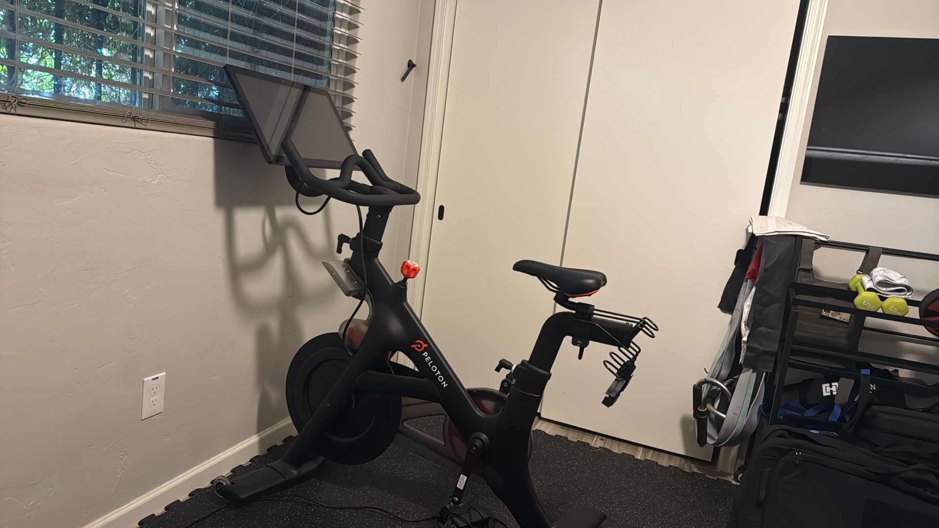 Peloton Bike (Original Model) – Excellent Condition