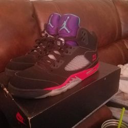 Jordan Retro 5 "Top 3" Size 14 $100