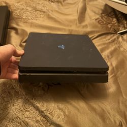 PS4 Slim