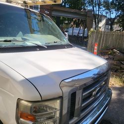 2011 Ford E-250
