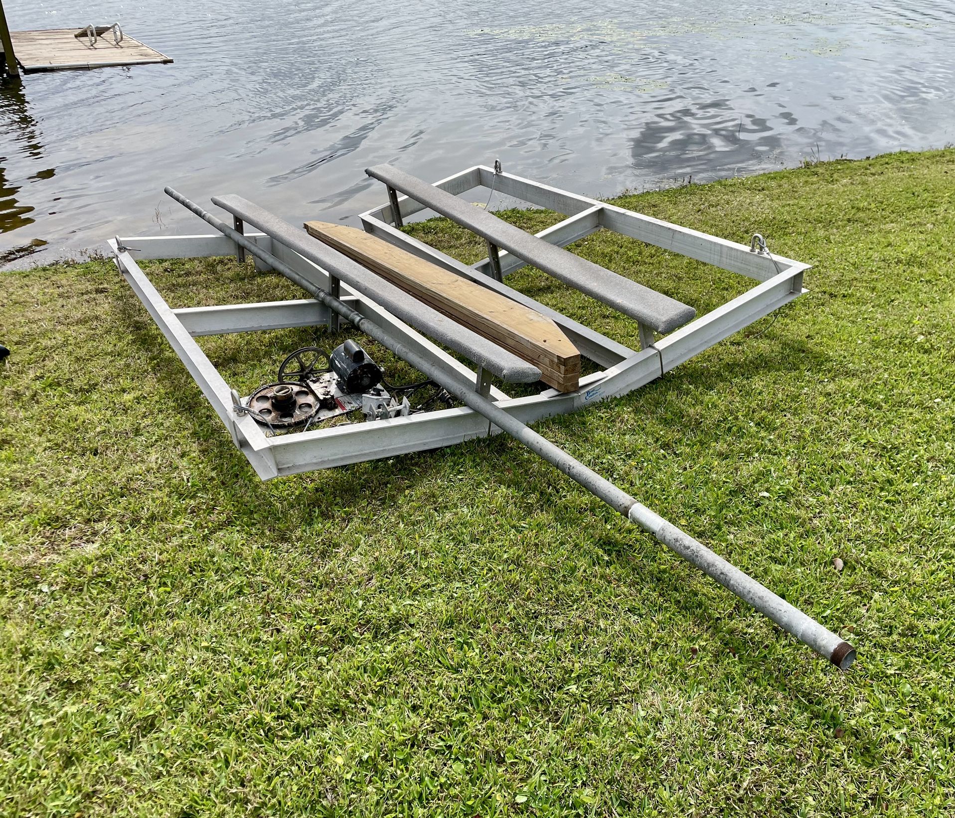 Complete Boat Hoist Kit w/ Aluminum Cradle