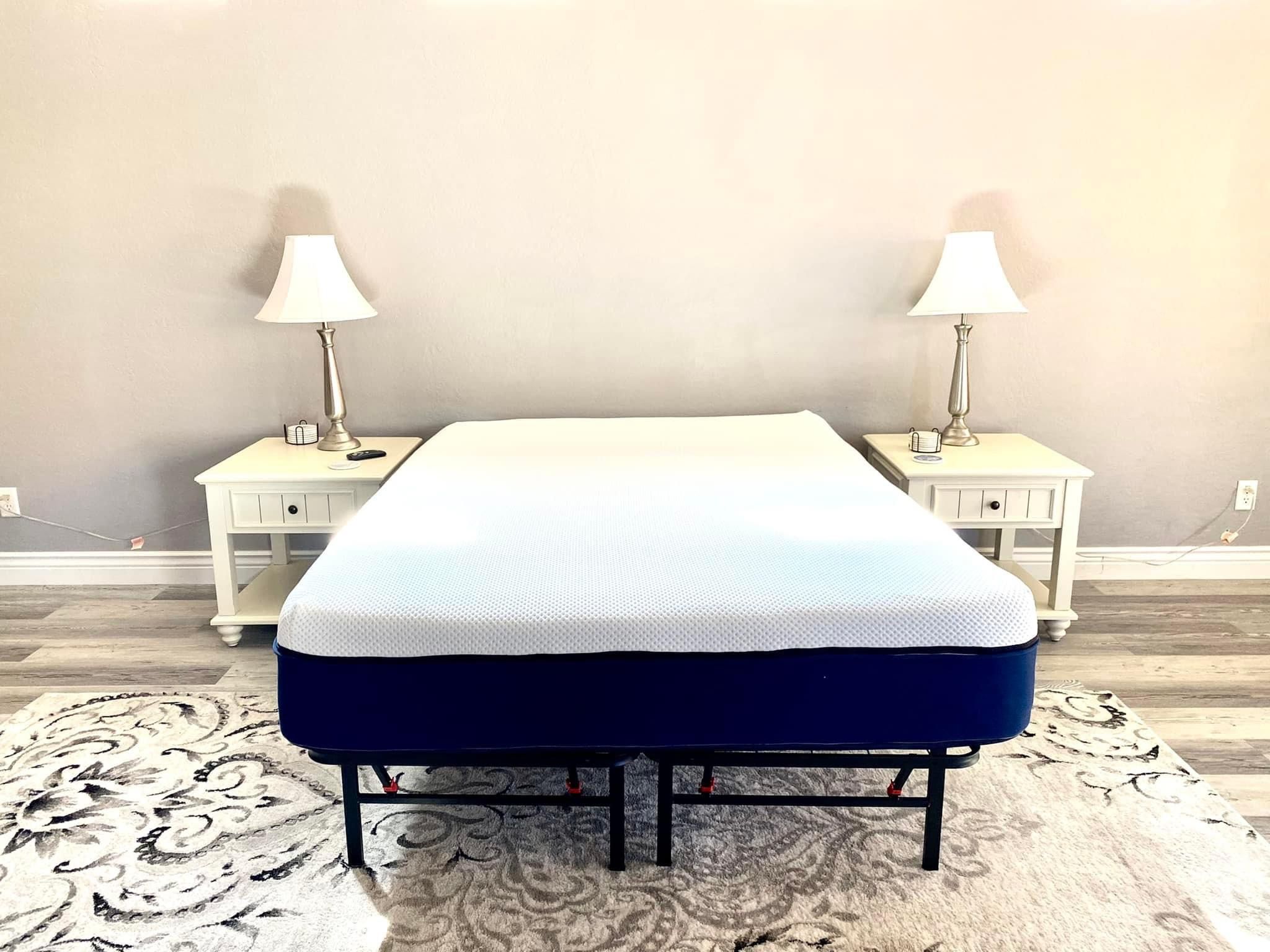 Amerisleep Queen Size Foam Mattress With Cooling Top for Sale in