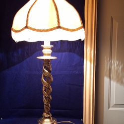 LAMP BRASS BARLEY TWIST WITH COOL SHADE WORKS