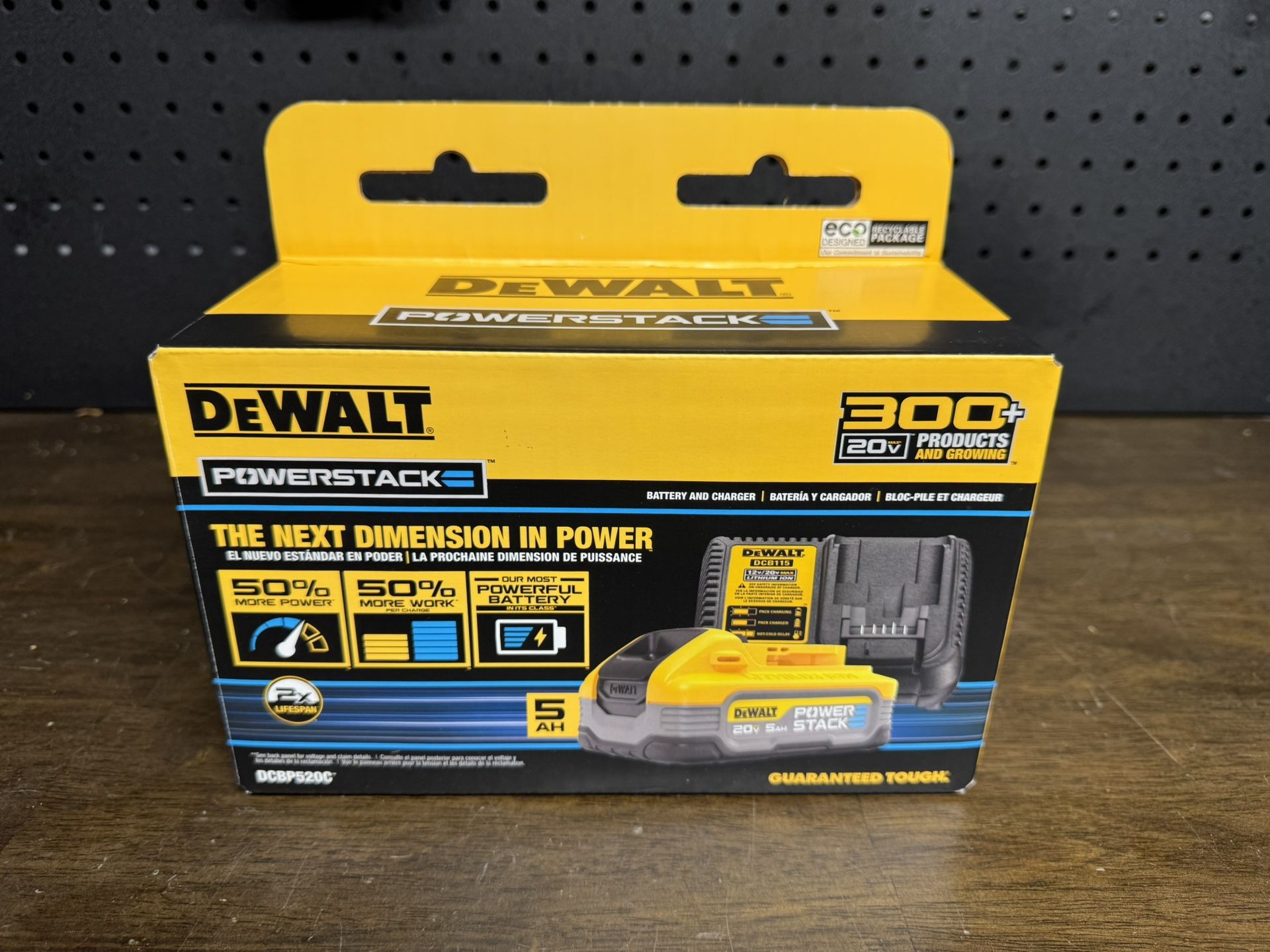 Dewalt 20V MAX XR POWERSTACK 5.0 AH Battery & Charger kit