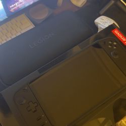 Lenovo Legion Go Z1 Extreme 16gb 1TB SSD