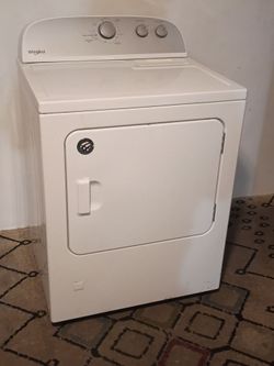 Whirlpool gas dryer 3 years old delivery and the install is free