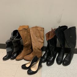 WOMEN WINTER BOOTS. All of them for $125. Two size 8 and three size 9.
