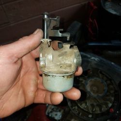 Carb For A 6.76 Brings And Straition  Mower 