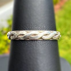 Jewelry .925 sterling silver wedding band wave shape Ring size 7.00