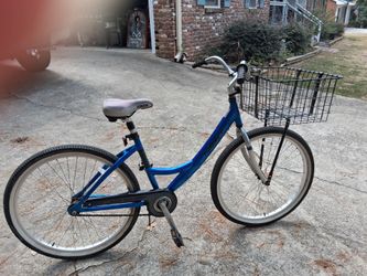 Next Cruiser Bike with Front Basket