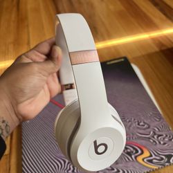 Beats Solo 4