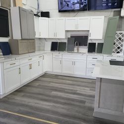 Kitchen Cabinets 