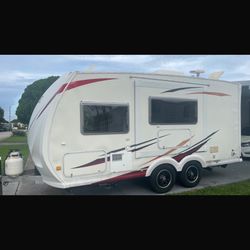 Rv Heartland 18’  2011 