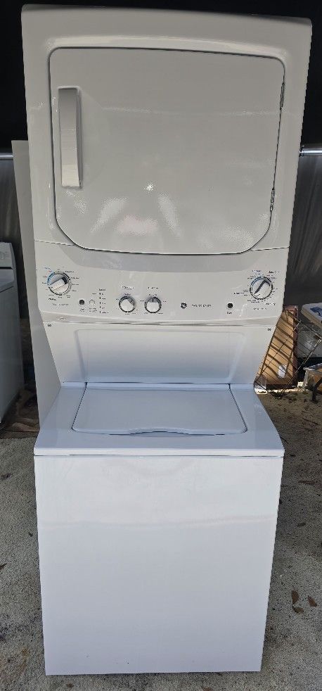 GE STAKABLE WASHER AND DRYER