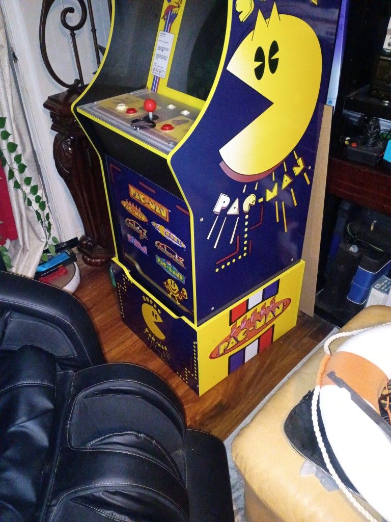Super Pac-Man Arcade Game
