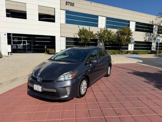 2014 Toyota Prius Plug in