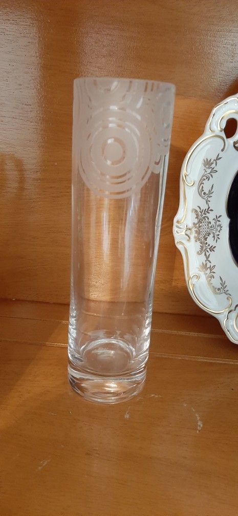  Etched Geometric Swirl Pattern Bud Vase 8" Tall