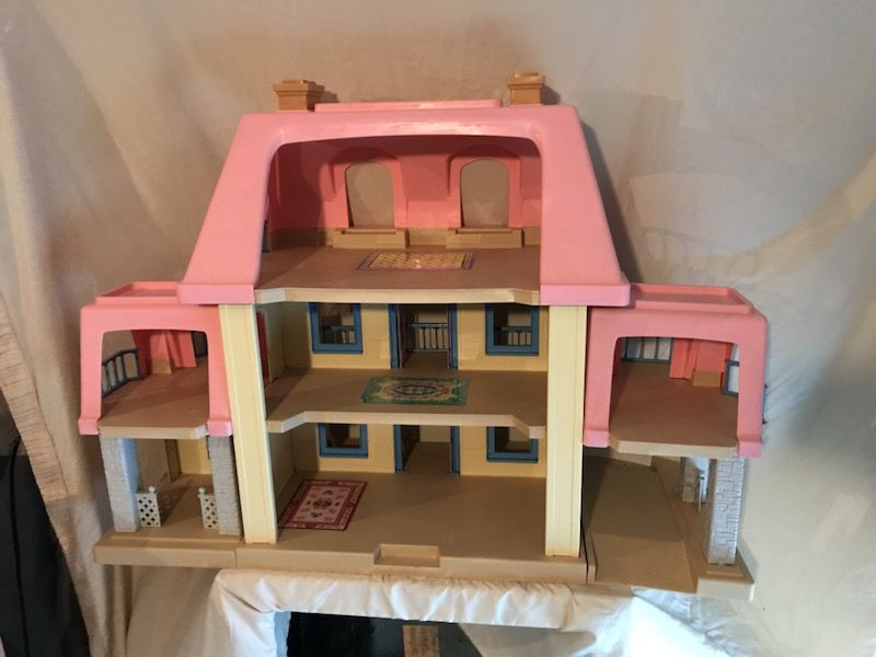 Little tikes grand mansion dollhouse 2025