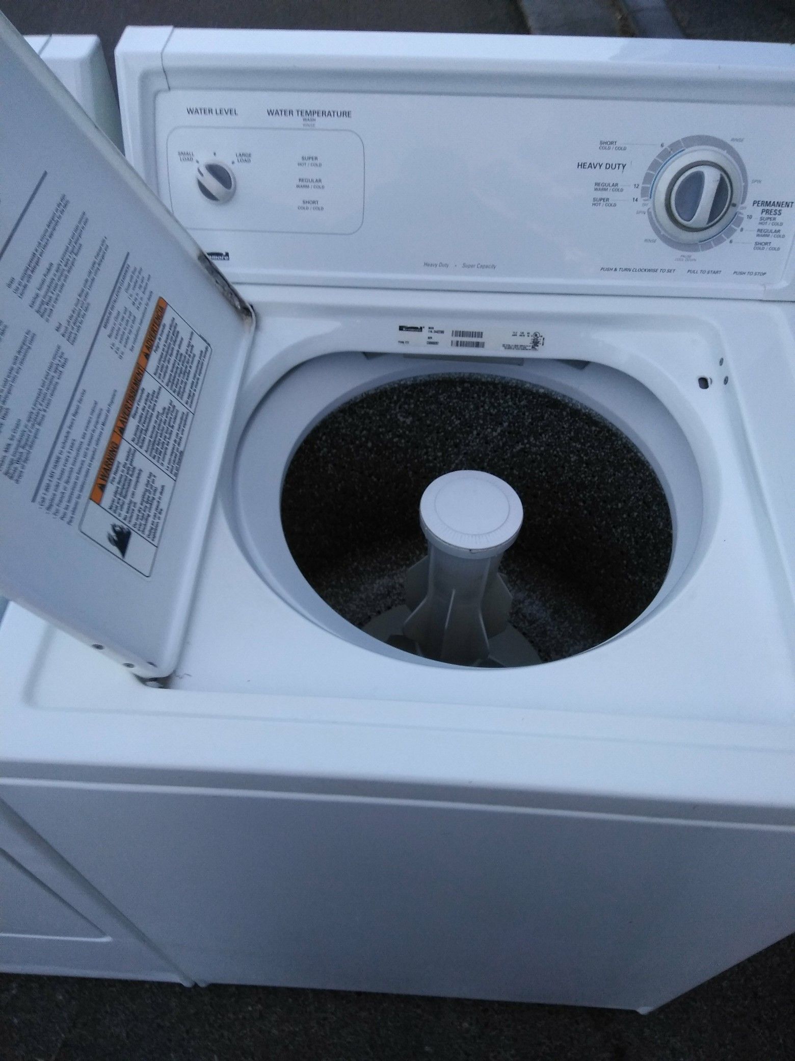 Very nice clean Kenmore set washer machine