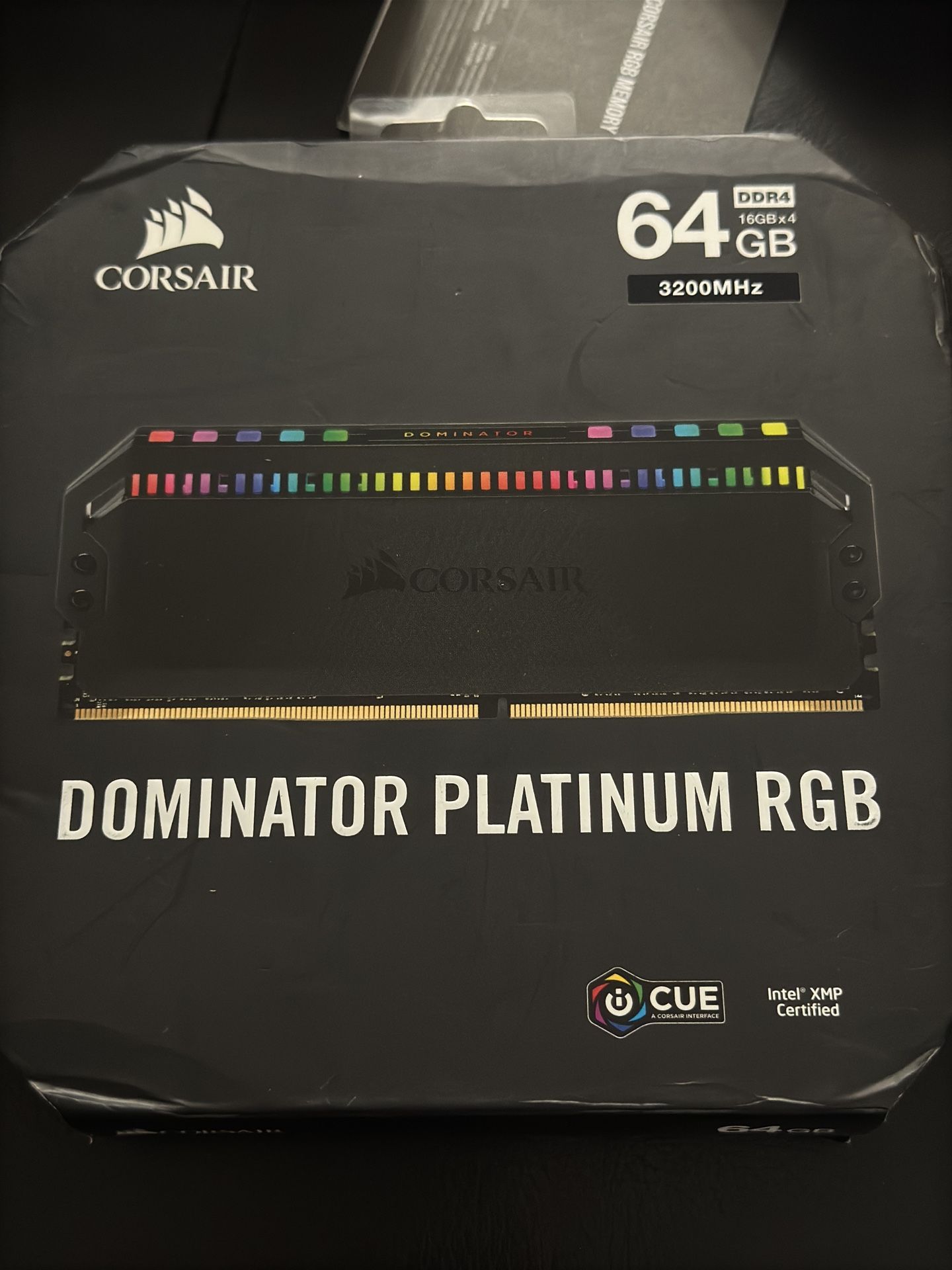 Corsair Dominator platinum RGB 64G 16x4