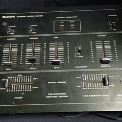  Numark mixer