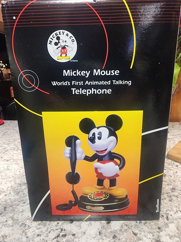 SoldSold
Disney 1997 Mickey Mouse Animated Talking Telephone