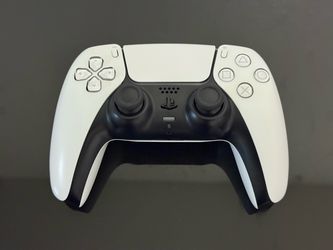 PS5 DualSense Wireless Controller - White
