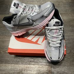 Nike Zoom Vomero Men’s Size 8 Women’s Size 9.5