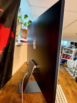 iMac - 24inch - M1 - 8GB/256GB