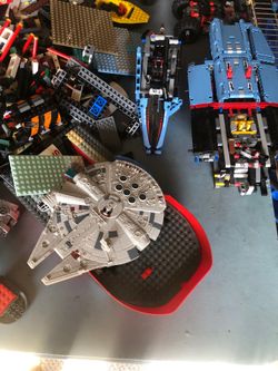 LEGOS