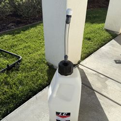 5 Gallon LC2 Gas Jug With Reinforced Screw Cap 