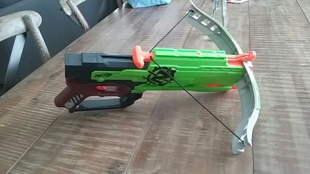 Nerf zombie strike cross fire bow