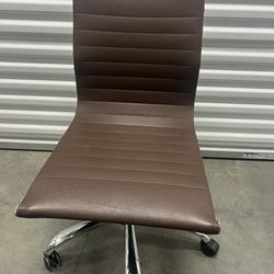 WINPORT BROWN LEATHER OFFICE CHAIR