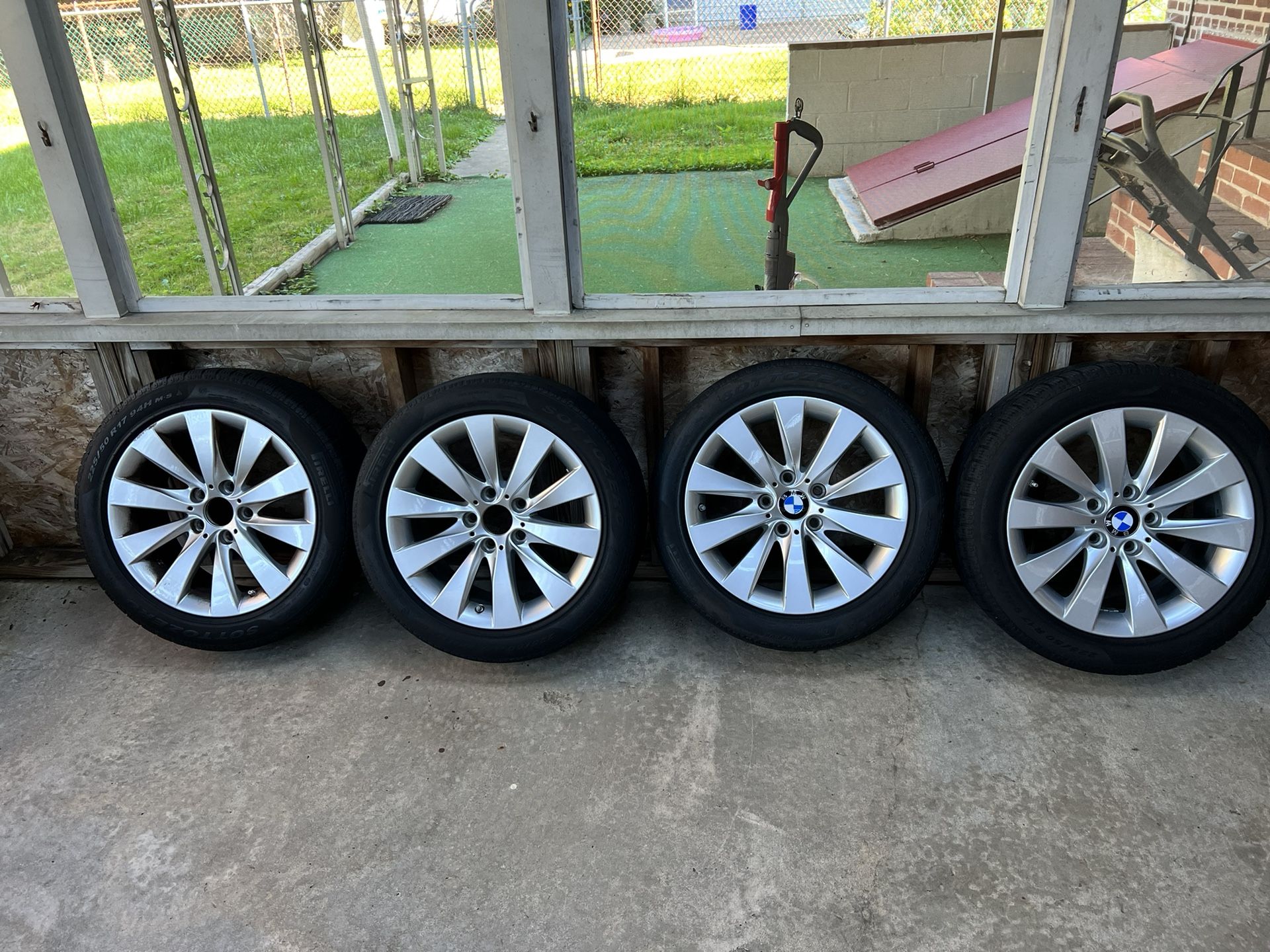 10SC - A Simple 10 spoke alloy wheel from Image Wheels UK