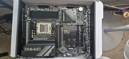 Gigabyte B650 Gaming X AX V2 ATX Motherboard