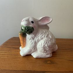  Vintage Ceramic Easter Bunny with Carrot Cute!