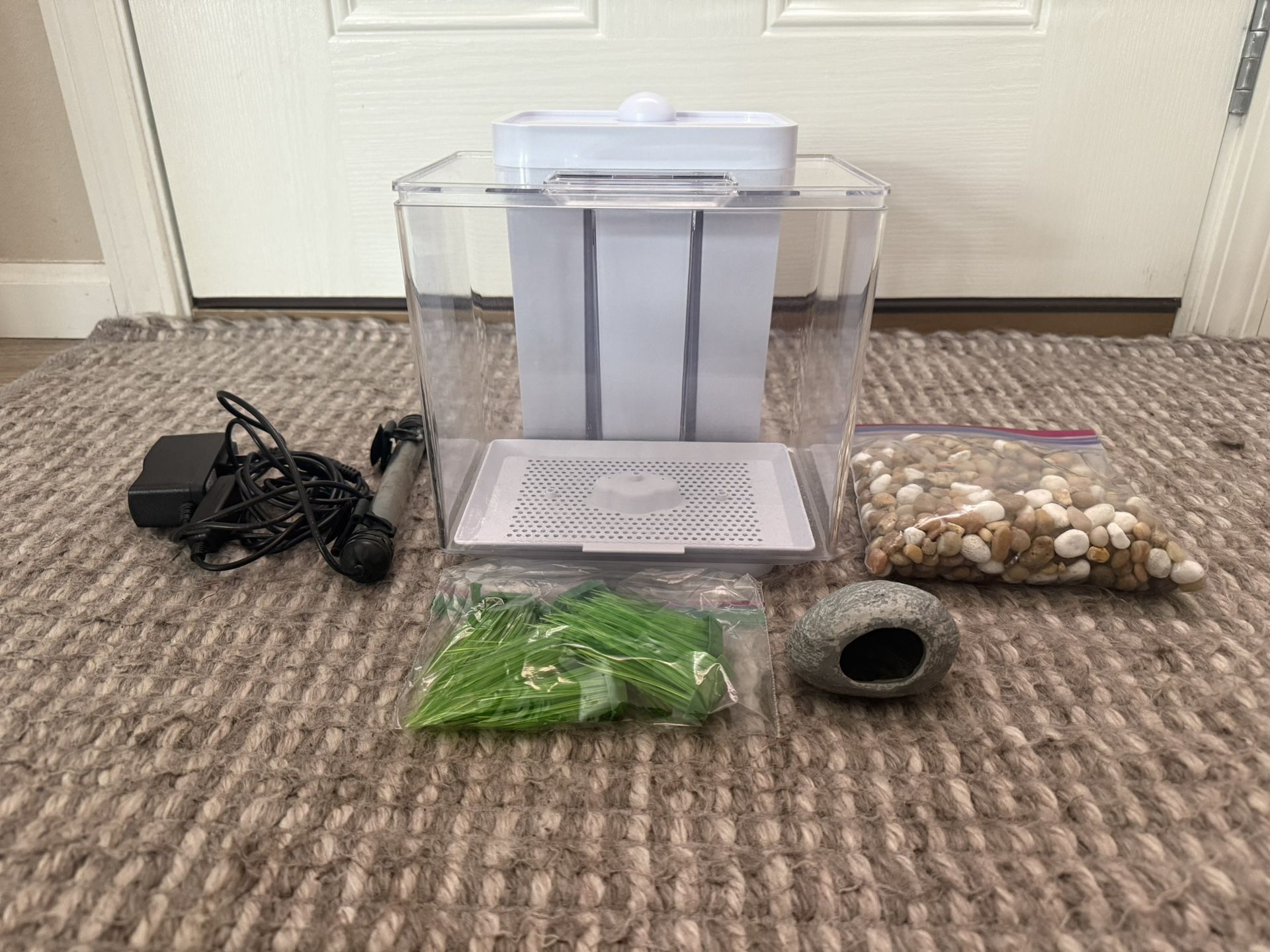 Fish Tank (1 Gallon)