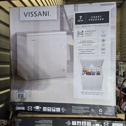 Vassani  Chest Freezer