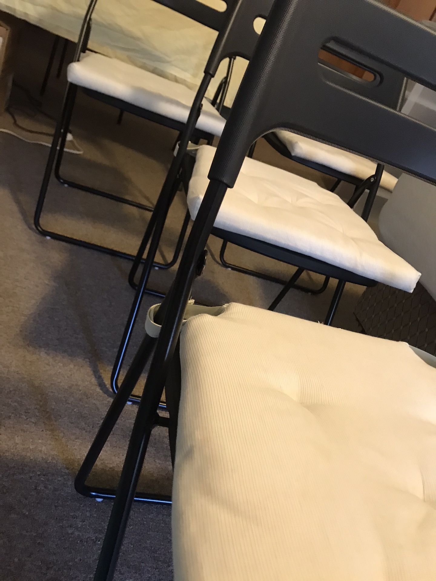 4 folder chairs cushion