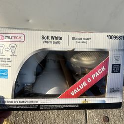 Utilitech 6 Pack of 15W (65W Equivalent) BR30 CFL Bulbs