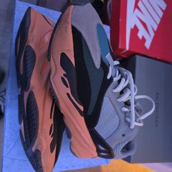 Yeezy 700 size 9 men