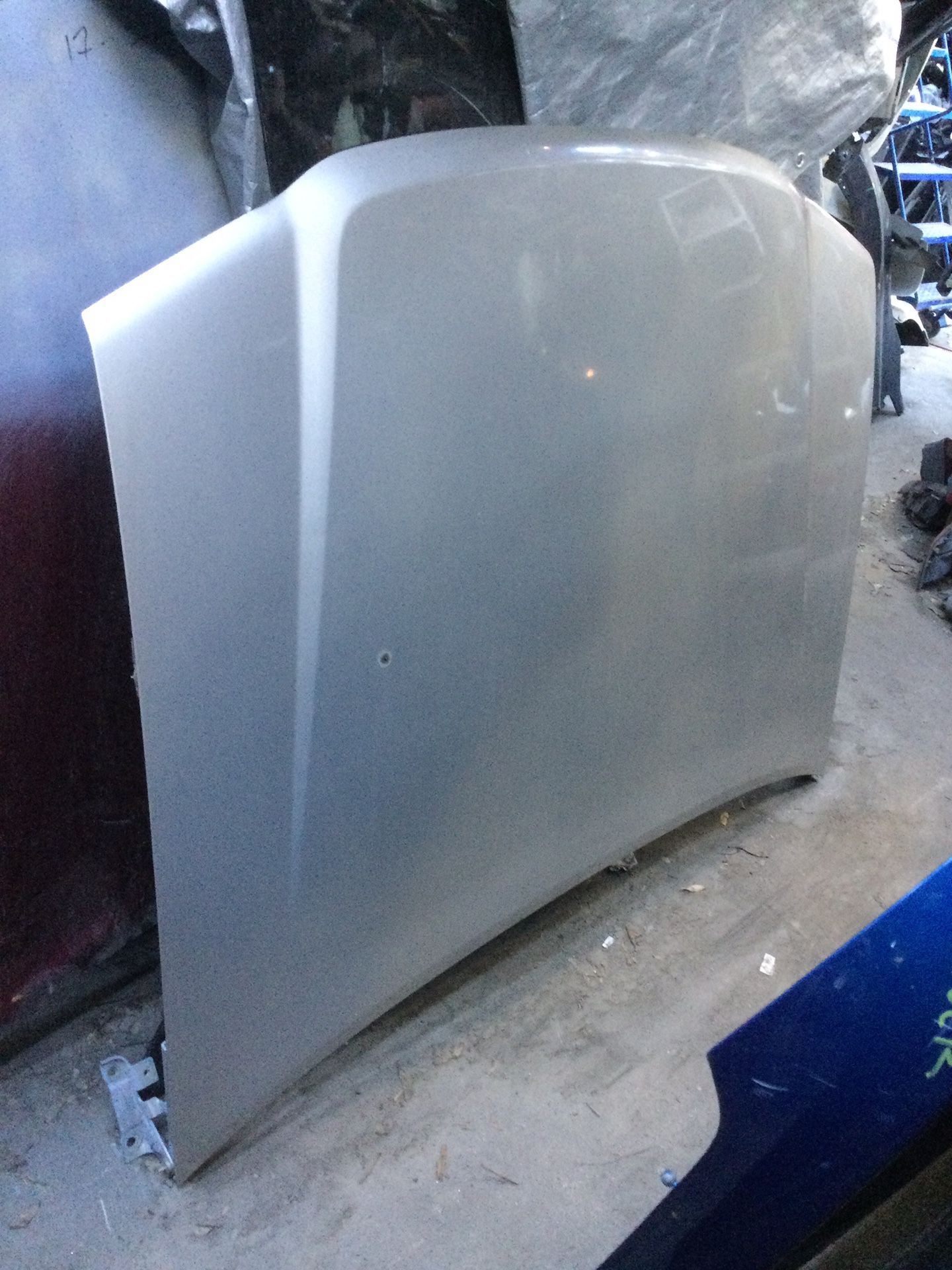 2005 2006 2007 Chevy Colorado Hood