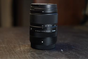 Sigma 18-50 f2.8 Contemporary Lens Constant Aperture for Fujifilm Camera X mount
